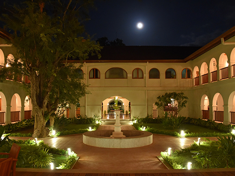 サンクタムインレーリゾート|サラトラベルミャンマーのホテル情報