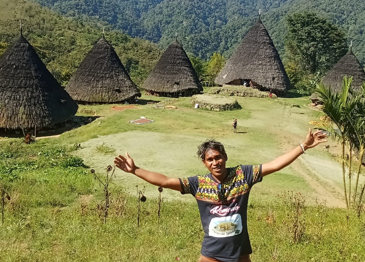 現地ガイド|コモド島旅行はサラトラベルコモド