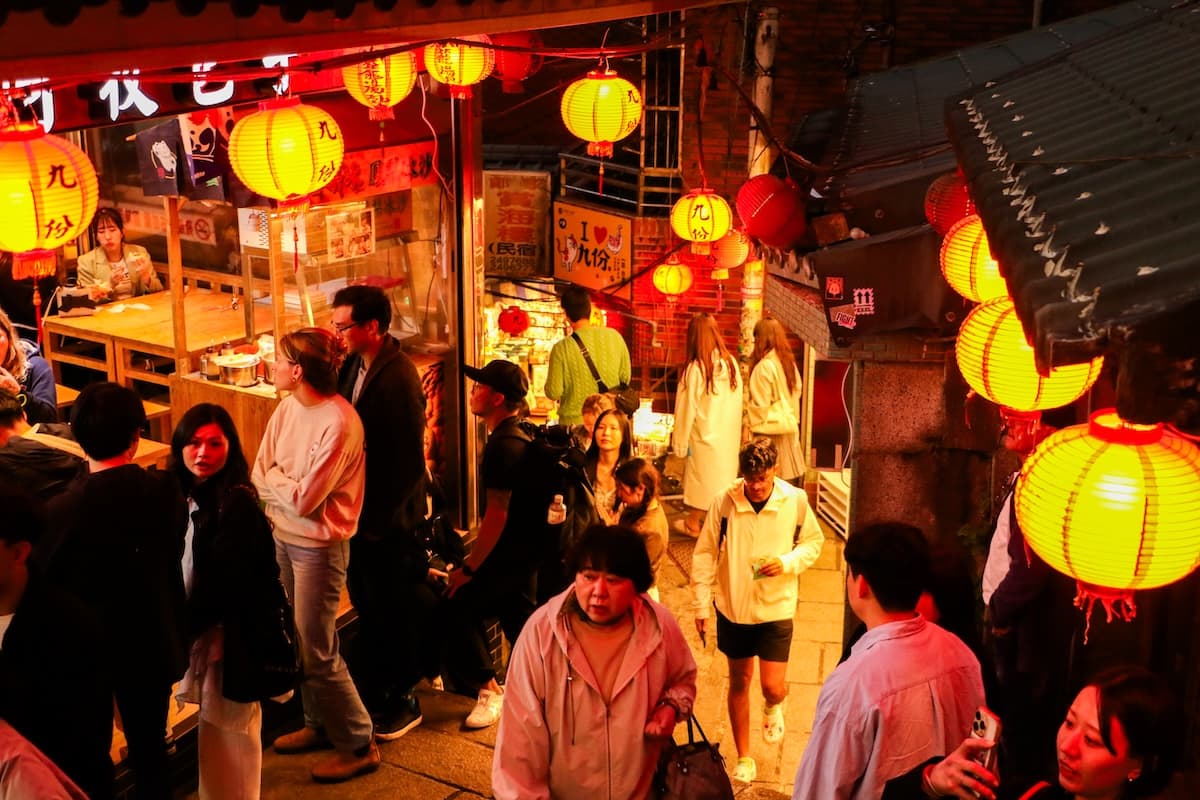 “十分名物”天燈上げ体験と九?の夜景半日観光（九?くだりルート）|台湾旅行はサラトラベル台湾
